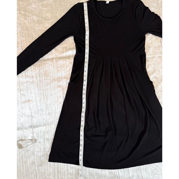 Women's Zenana Premium Long-Sleeve, Pleated Boatneck Shift Dress, Medium, Black - Picture 5 of 10